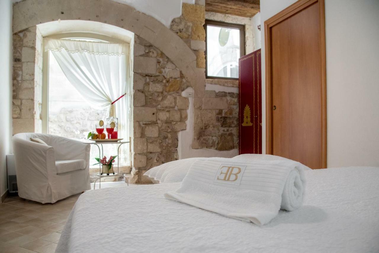 Ortigia Ancient House Apartment Syracuse Bagian luar foto